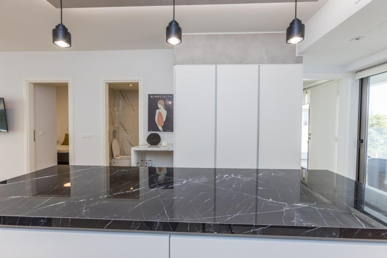 Serena At Athens Riviera Apartment Vari  Exterior photo