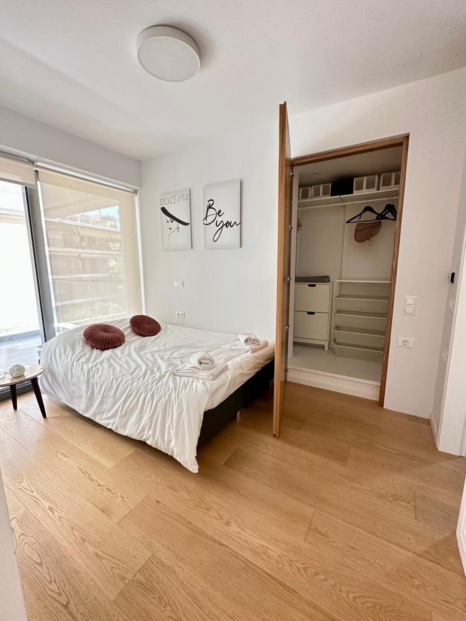 Serena At Athens Riviera Apartment Vari  Exterior photo